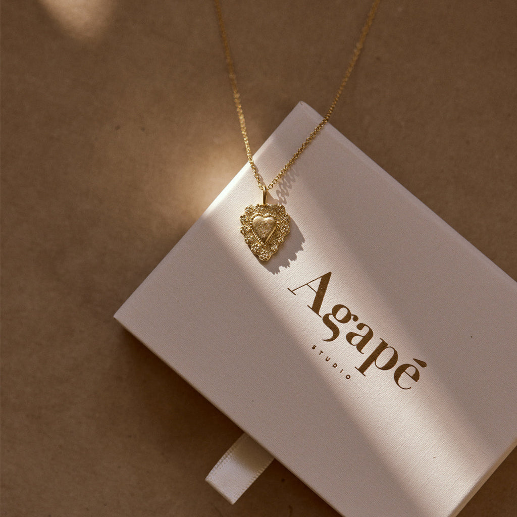 aphrodite-necklace-agape-jewelry-gold-studio
